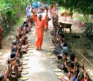iskcon-food-distribution-300x261