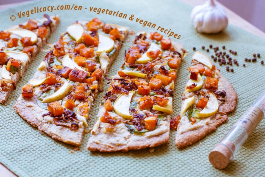 pumpkin-apple-vegan-pizza